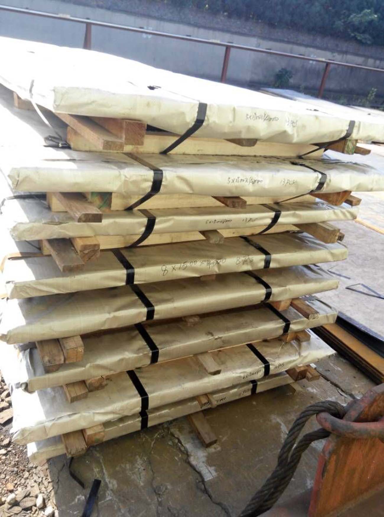 16Mo3 steel plate manufacturer,16Mo3 steel plate size